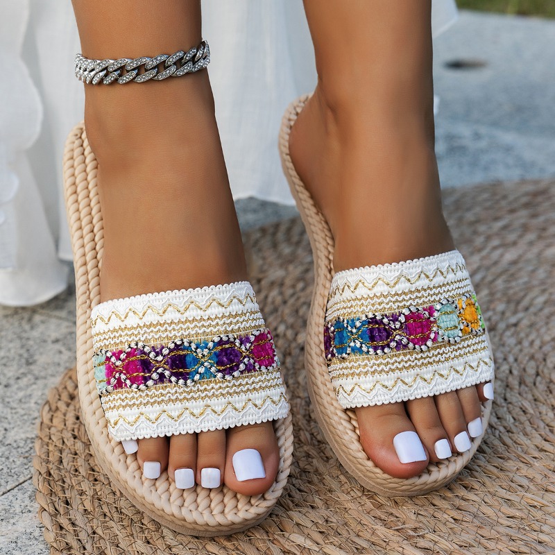 Ethnic Fashion Designers - 女性スリッパ屋外フラットデザイナーシューズ女性大きいサイズボヘミアンエスニックサンダルファッションタッセルビーチスリッパスライド女性