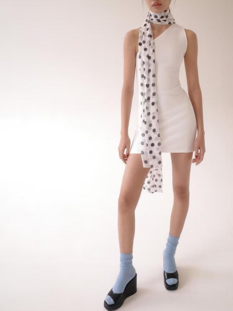 夏の新作水玉模様スカーフショルダーバードネックハンギングドレ - Ethnic Clothing & Online Fashion Store Khaadi Pk のレビューと価格