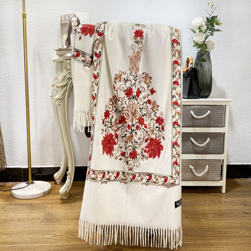 レディース新作、エスニック調のショール、花柄カシミヤスカーフ - Ethnic Fashion Brands のレビューと価格