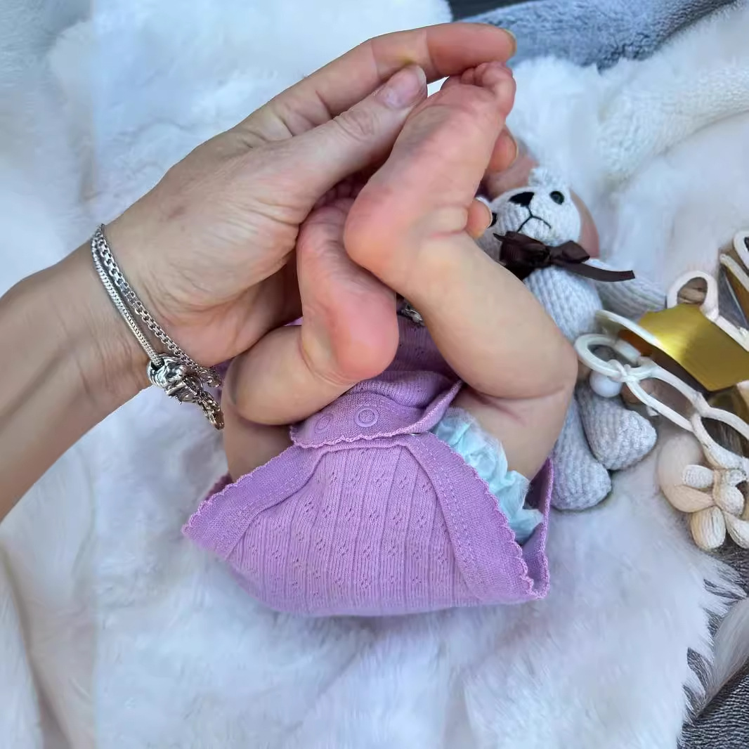リアルなリボーンドール、シリコン製で可愛い、本物そっくりの新 - Ethnic Fashion Model のレビューと価格